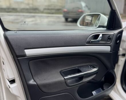 Белый Шкода Октавия, объемом двигателя 1.9 л и пробегом 300 тыс. км за 3500 $, фото 11 на Automoto.ua