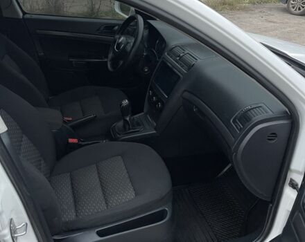 Белый Шкода Октавия, объемом двигателя 1.9 л и пробегом 280 тыс. км за 6400 $, фото 10 на Automoto.ua