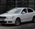 Белый Шкода Октавия, объемом двигателя 1.6 л и пробегом 250 тыс. км за 7928 $, фото 1 на Automoto.ua