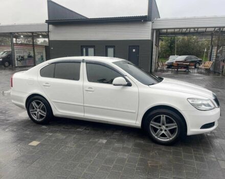 Белый Шкода Октавия, объемом двигателя 1.6 л и пробегом 215 тыс. км за 7800 $, фото 3 на Automoto.ua