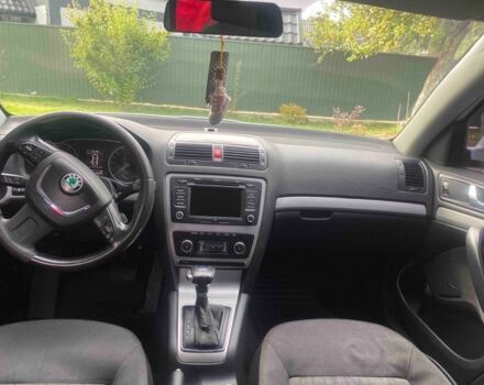 Шкода Октавия 2011 в Верховине на Automoto.ua Белый Шкода Октавия, объемом двигателя 1.8 л и пробегом 300 тыс. км за 6500 $, фото 3 на Automoto.ua