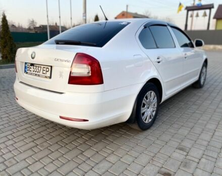 Білий Шкода Октавія, об'ємом двигуна 1.8 л та пробігом 245 тис. км за 9000 $, фото 3 на Automoto.ua