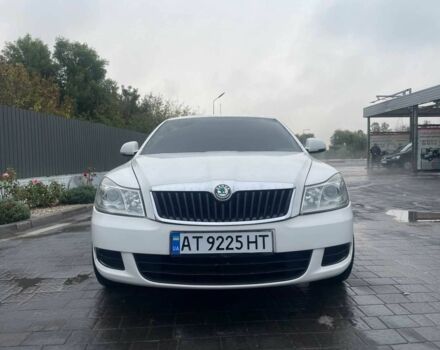 Белый Шкода Октавия, объемом двигателя 1.6 л и пробегом 215 тыс. км за 7800 $, фото 5 на Automoto.ua