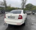 Белый Шкода Октавия, объемом двигателя 1.6 л и пробегом 215 тыс. км за 7800 $, фото 2 на Automoto.ua