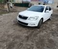 Белый Шкода Октавия, объемом двигателя 1 л и пробегом 200 тыс. км за 5000 $, фото 1 на Automoto.ua