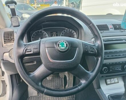 Белый Шкода Октавия, объемом двигателя 1.6 л и пробегом 385 тыс. км за 7990 $, фото 20 на Automoto.ua