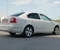 Белый Шкода Октавия, объемом двигателя 1.6 л и пробегом 385 тыс. км за 7990 $, фото 4 на Automoto.ua