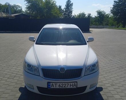 Білий Шкода Октавія, об'ємом двигуна 1.6 л та пробігом 328 тис. км за 8000 $, фото 19 на Automoto.ua