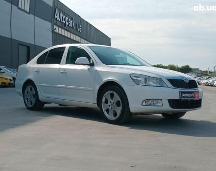 Белый Шкода Октавия, объемом двигателя 1.6 л и пробегом 385 тыс. км за 7990 $, фото 2 на Automoto.ua