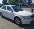 Белый Шкода Октавия, объемом двигателя 1.6 л и пробегом 328 тыс. км за 8000 $, фото 4 на Automoto.ua