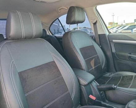 Белый Шкода Октавия, объемом двигателя 1.6 л и пробегом 385 тыс. км за 7990 $, фото 9 на Automoto.ua