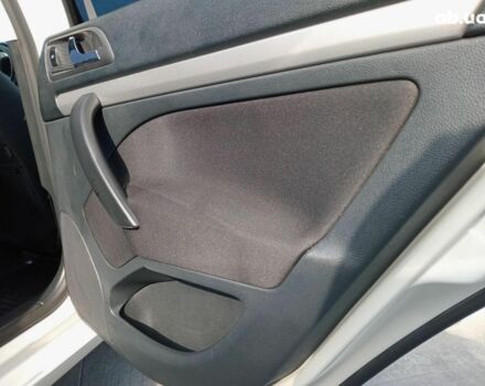 Белый Шкода Октавия, объемом двигателя 1.6 л и пробегом 385 тыс. км за 7990 $, фото 16 на Automoto.ua