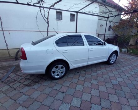 Білий Шкода Октавія, об'ємом двигуна 1.6 л та пробігом 205 тис. км за 7100 $, фото 1 на Automoto.ua