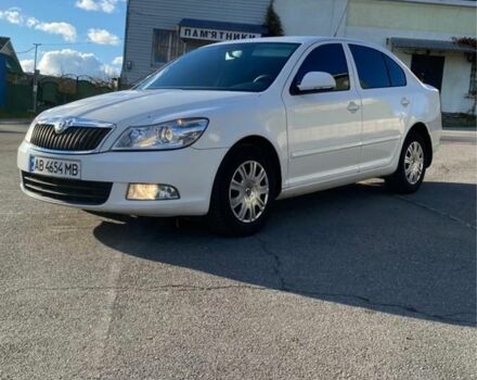 Белый Шкода Октавия, объемом двигателя 1.2 л и пробегом 260 тыс. км за 8500 $, фото 1 на Automoto.ua