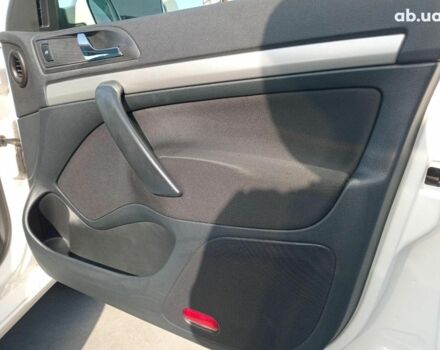 Белый Шкода Октавия, объемом двигателя 1.6 л и пробегом 385 тыс. км за 7990 $, фото 12 на Automoto.ua