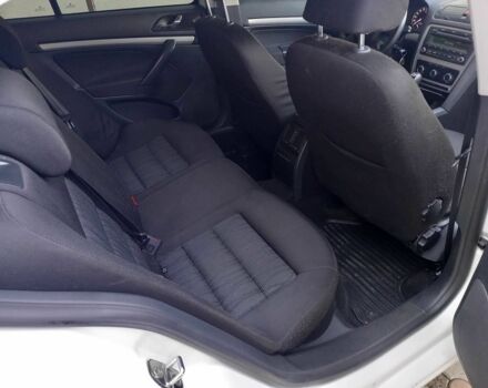 Білий Шкода Октавія, об'ємом двигуна 1.6 л та пробігом 205 тис. км за 7100 $, фото 3 на Automoto.ua