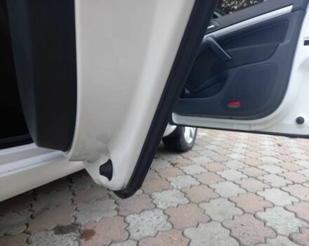 Білий Шкода Октавія, об'ємом двигуна 1.6 л та пробігом 205 тис. км за 7100 $, фото 5 на Automoto.ua