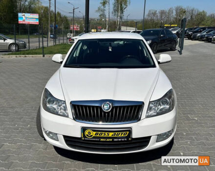 Белый Шкода Октавия, объемом двигателя 1.6 л и пробегом 123 тыс. км за 8600 $, фото 1 на Automoto.ua