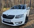 Белый Шкода Октавия, объемом двигателя 1.8 л и пробегом 266 тыс. км за 8275 $, фото 1 на Automoto.ua