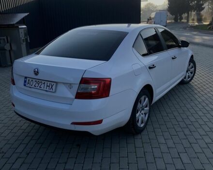 Білий Шкода Октавія, об'ємом двигуна 1.6 л та пробігом 297 тис. км за 9000 $, фото 4 на Automoto.ua