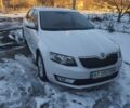 Білий Шкода Октавія, об'ємом двигуна 2 л та пробігом 202 тис. км за 12000 $, фото 1 на Automoto.ua