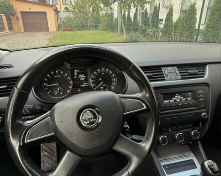 Шкода Октавия 2014 в Ужгороде на Automoto.ua Белый Шкода Октавия, объемом двигателя 1.6 л и пробегом 270 тыс. км за 9199 $, фото 8 на Automoto.ua