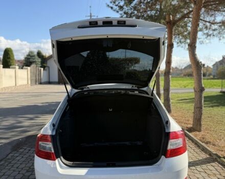 Білий Шкода Октавія, об'ємом двигуна 1.6 л та пробігом 272 тис. км за 8950 $, фото 2 на Automoto.ua