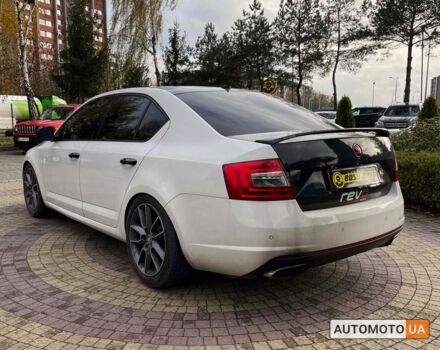 Белый Шкода Октавия, объемом двигателя 2 л и пробегом 220 тыс. км за 15790 $, фото 4 на Automoto.ua