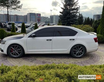 Белый Шкода Октавия, объемом двигателя 2 л и пробегом 220 тыс. км за 15790 $, фото 3 на Automoto.ua