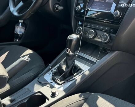 Белый Шкода Октавия, объемом двигателя 1.6 л и пробегом 120 тыс. км за 12340 $, фото 3 на Automoto.ua