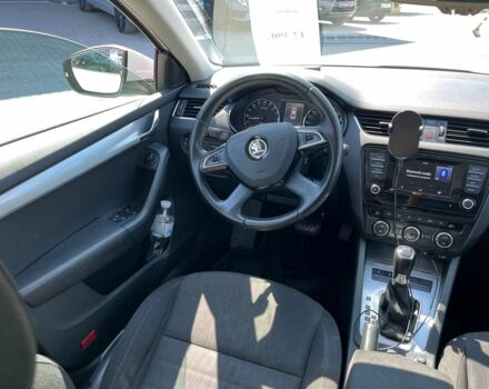 Белый Шкода Октавия, объемом двигателя 1.6 л и пробегом 120 тыс. км за 12340 $, фото 11 на Automoto.ua