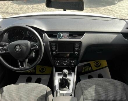 Белый Шкода Октавия, объемом двигателя 2 л и пробегом 292 тыс. км за 11999 $, фото 9 на Automoto.ua