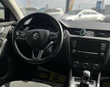 Белый Шкода Октавия, объемом двигателя 2 л и пробегом 292 тыс. км за 11999 $, фото 10 на Automoto.ua