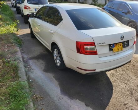 Білий Шкода Октавія, об'ємом двигуна 1 л та пробігом 260 тис. км за 8500 $, фото 3 на Automoto.ua