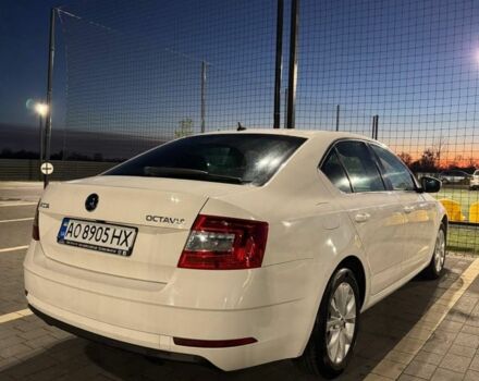 Білий Шкода Октавія, об'ємом двигуна 1.6 л та пробігом 247 тис. км за 12800 $, фото 5 на Automoto.ua
