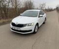 Белый Шкода Октавия, объемом двигателя 2 л и пробегом 213 тыс. км за 14800 $, фото 1 на Automoto.ua