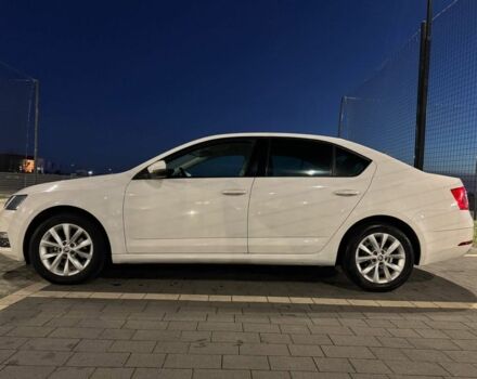 Білий Шкода Октавія, об'ємом двигуна 1.6 л та пробігом 247 тис. км за 12800 $, фото 4 на Automoto.ua