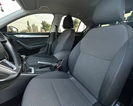 Білий Шкода Октавія, об'ємом двигуна 1.8 л та пробігом 126 тис. км за 14200 $, фото 17 на Automoto.ua