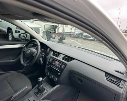 Білий Шкода Октавія, об'ємом двигуна 1.4 л та пробігом 242 тис. км за 11300 $, фото 13 на Automoto.ua