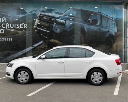 Белый Шкода Октавия, объемом двигателя 1.6 л и пробегом 12 тыс. км за 15422 $, фото 2 на Automoto.ua