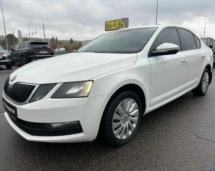 Білий Шкода Октавія, об'ємом двигуна 1.4 л та пробігом 242 тис. км за 11300 $, фото 2 на Automoto.ua