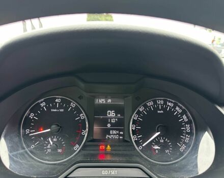 Білий Шкода Октавія, об'ємом двигуна 1.4 л та пробігом 242 тис. км за 11300 $, фото 10 на Automoto.ua