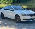 Білий Шкода Октавія, об'ємом двигуна 2 л та пробігом 300 тис. км за 13908 $, фото 1 на Automoto.ua
