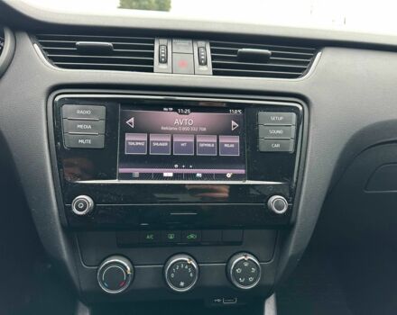 Білий Шкода Октавія, об'ємом двигуна 1.4 л та пробігом 242 тис. км за 11300 $, фото 11 на Automoto.ua