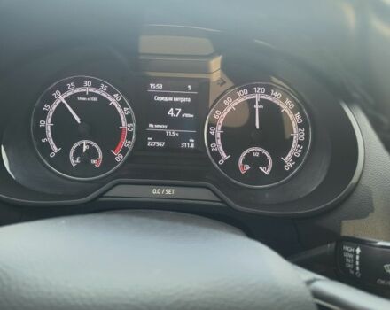 Білий Шкода Октавія, об'ємом двигуна 1.6 л та пробігом 228 тис. км за 13100 $, фото 7 на Automoto.ua