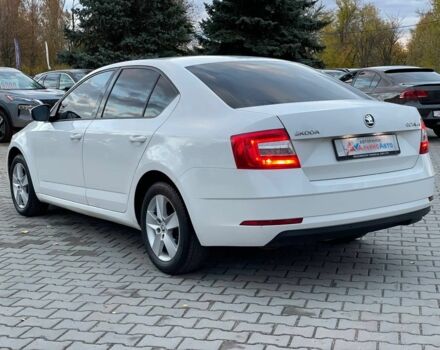 Білий Шкода Октавія, об'ємом двигуна 2 л та пробігом 198 тис. км за 14600 $, фото 4 на Automoto.ua
