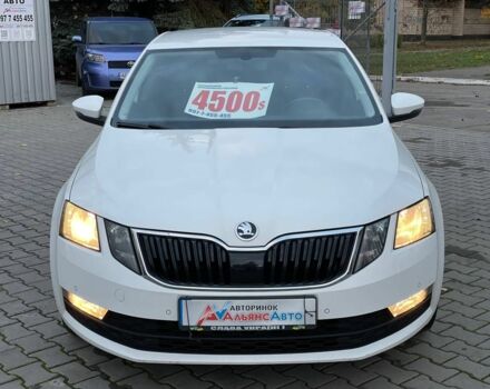 Білий Шкода Октавія, об'ємом двигуна 2 л та пробігом 198 тис. км за 14600 $, фото 1 на Automoto.ua