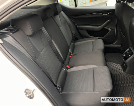 Білий Шкода Октавія, об'ємом двигуна 1.4 л та пробігом 124 тис. км за 19872 $, фото 17 на Automoto.ua