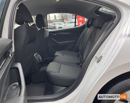 Білий Шкода Октавія, об'ємом двигуна 1.4 л та пробігом 124 тис. км за 19872 $, фото 18 на Automoto.ua