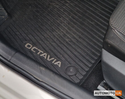 Белый Шкода Октавия, объемом двигателя 1.4 л и пробегом 160 тыс. км за 19000 $, фото 16 на Automoto.ua